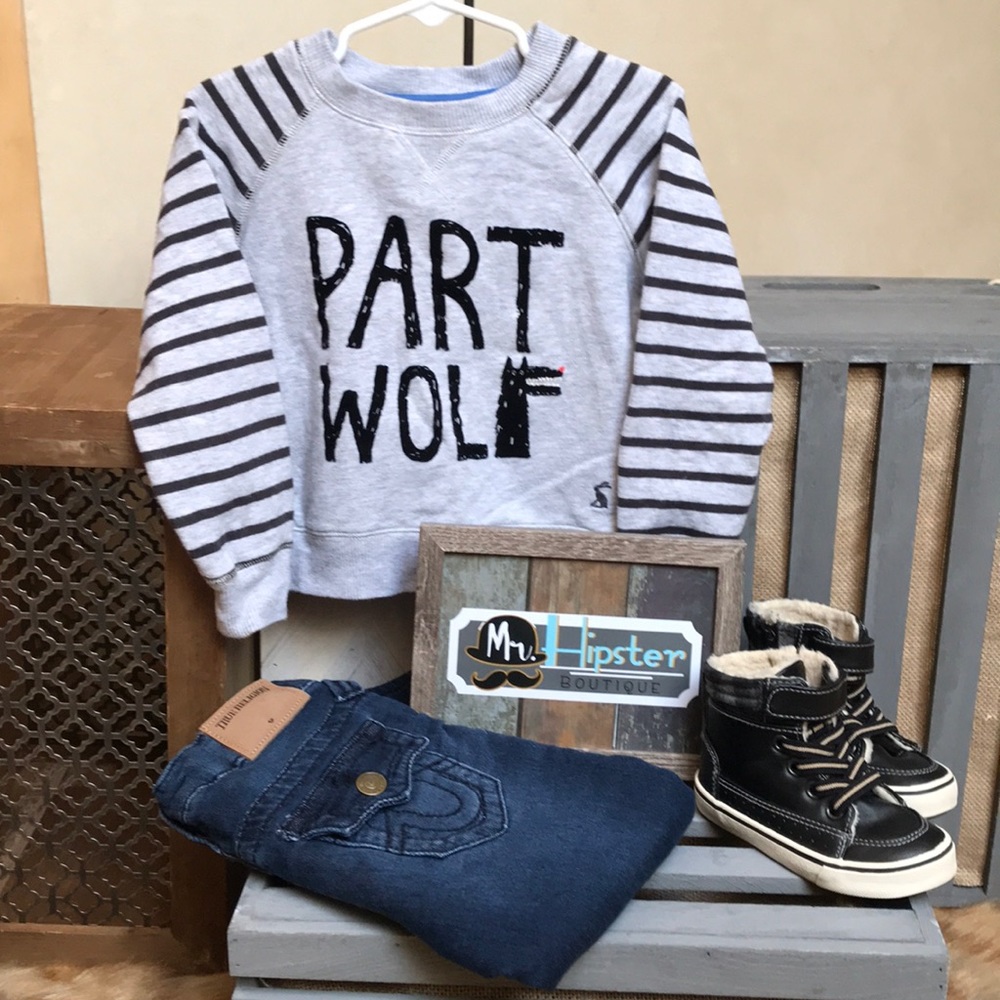 JOULES | “Part Wolf” sweatshirt 2y